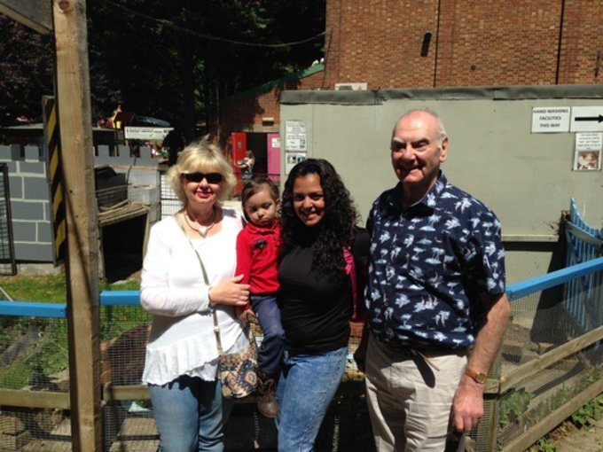 Bitia arriving in London and meeting her new host family