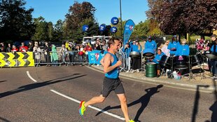Over £30,000 raised for Chain of Hope by Royal Parks Half and London Marathon runners